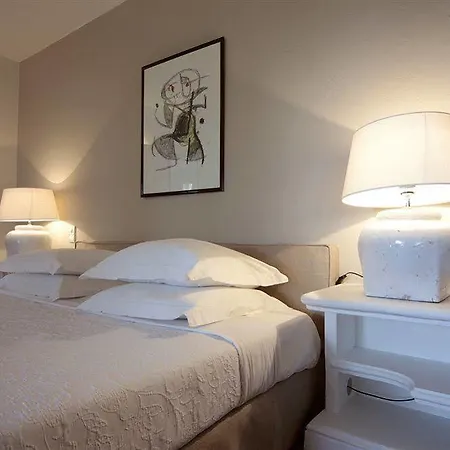 & Restaurant Alain Llorca 4* La Colle-sur-Loup