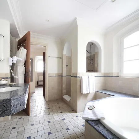 Hotel & Restaurant Alain Llorca 4*